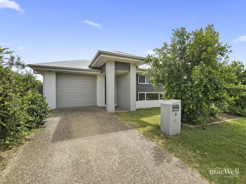 QUIET LOCATION, LARGE YARD AND A PARK RIGHT ACROSS THE ROAD