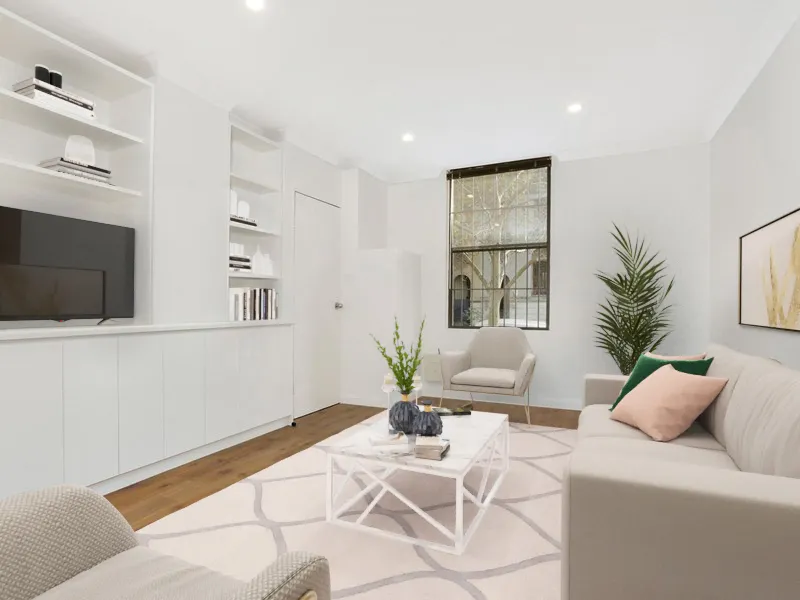 Two-Bedroom Apartment with Courtyard in Darlinghurst 