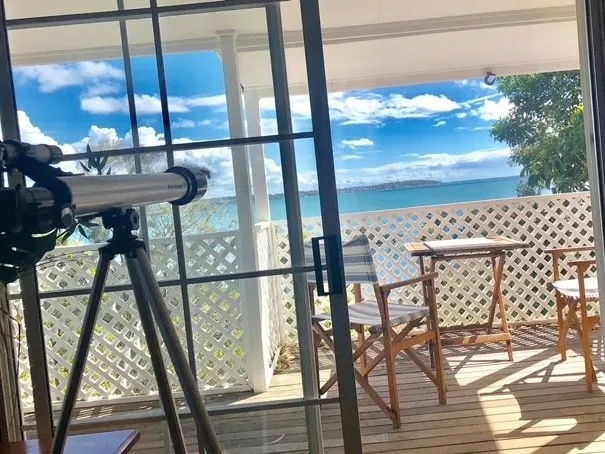 ISLAND LIVING WITH A VIEW!!!