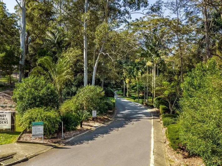 Refreshed Two-Bedroom Unit with Tranquil Bushland Outlook: Prime Retirement Living