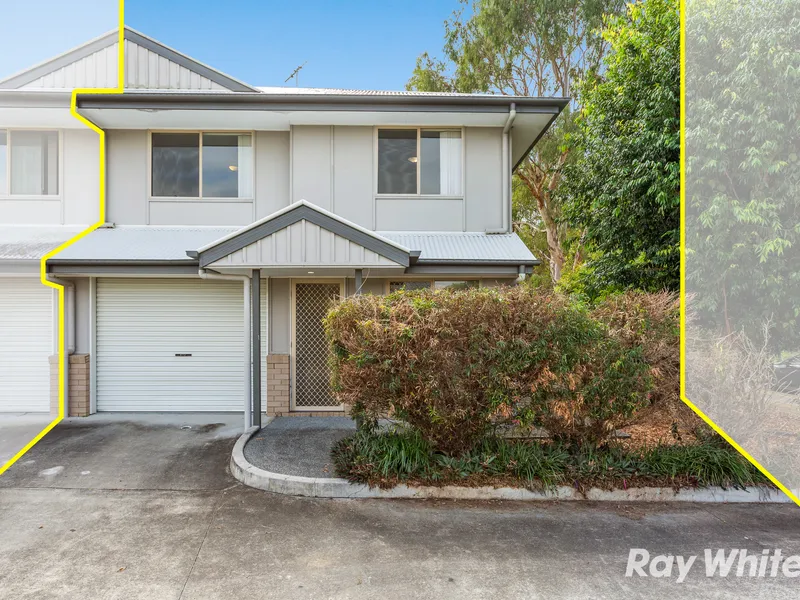 BRAND NEW KITCHEN, LOW BODY CORP, END UNIT!