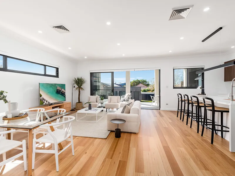 Get Ready : Double brick home renovated to the highest standard