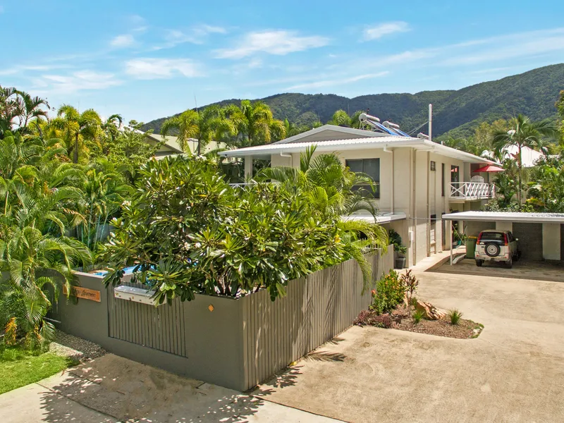 Perfectly Located Palm Cove Apartment