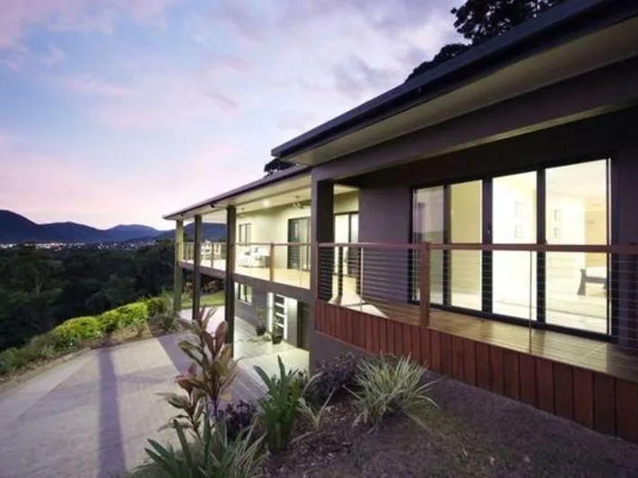 **Complete privacy and views** Contemporary home on 2.28 acres, only 15 minutes from CBD
