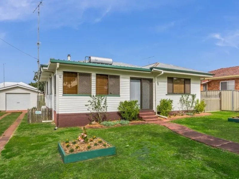 Spacious Home on 690m2 - Only Minutes to Toowoomba CBD!