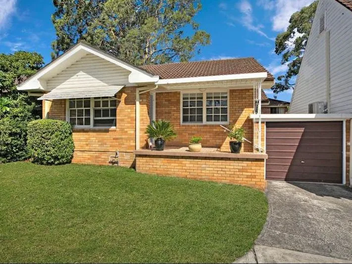 Single Level Villa for Rent