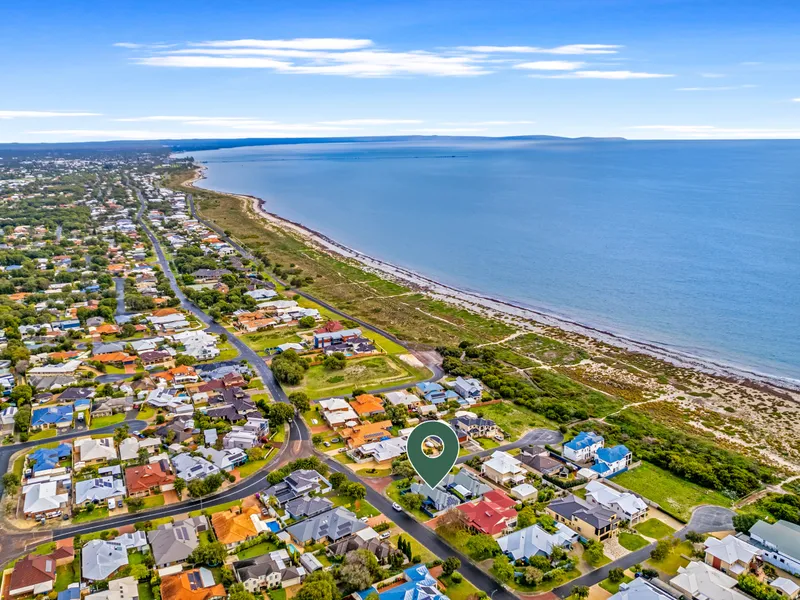 Easy care close to the beach