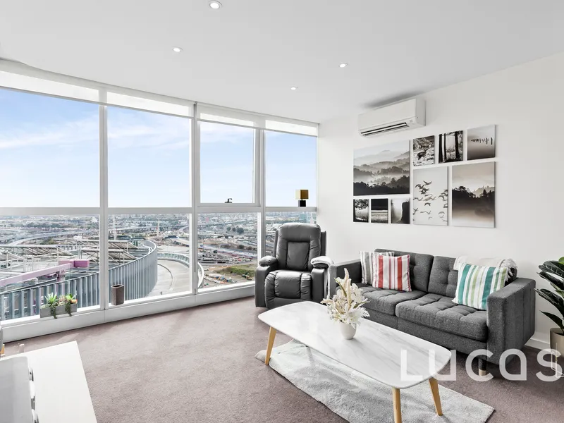 Fully Furnished in The Quays – 6 month lease