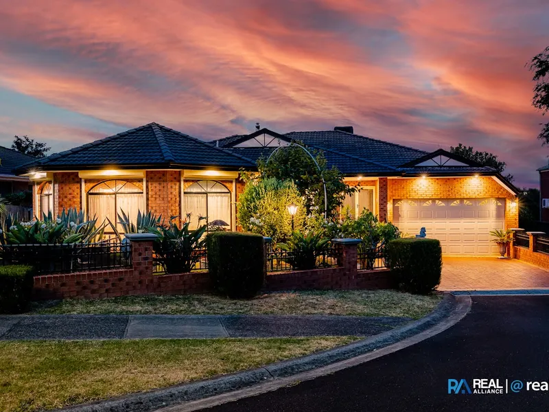 Stately home with sumptuous space