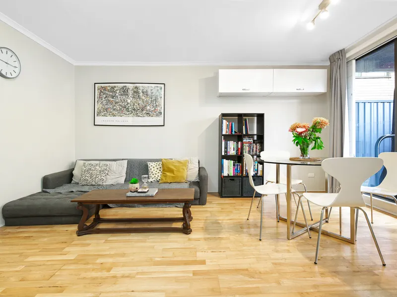 HOLDING DEPOSIT TAKEN - LEASED FIRST OPEN - Anita Sano 0478 879 175