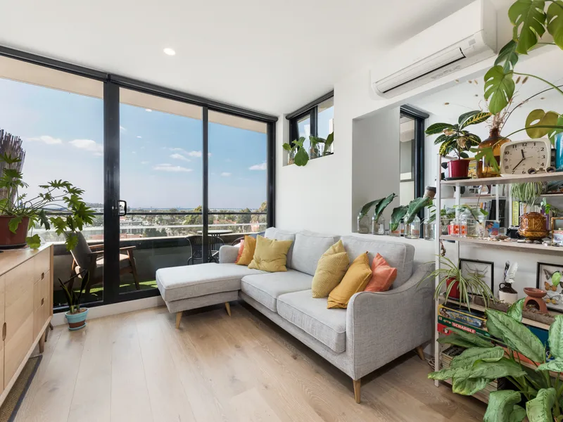 Meticulous detail, surprising size and attractive views