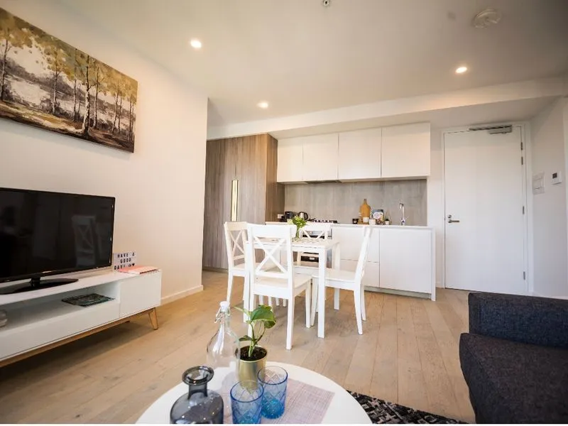 Well Designed Furnished Apartment In AVANT Melbourne, Available Now.