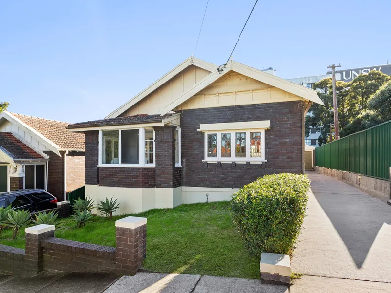 Corner Californian Bungalow with detached self-contained dwelling