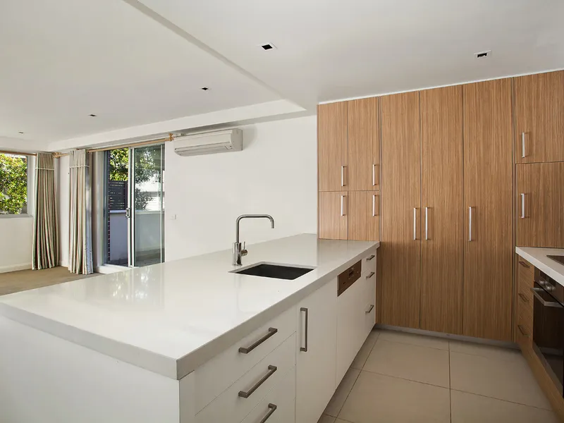 Spacious Modern Living in Prime Location