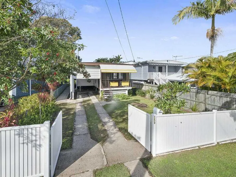 Gorgeous three bedroom cottage - Ready to call home