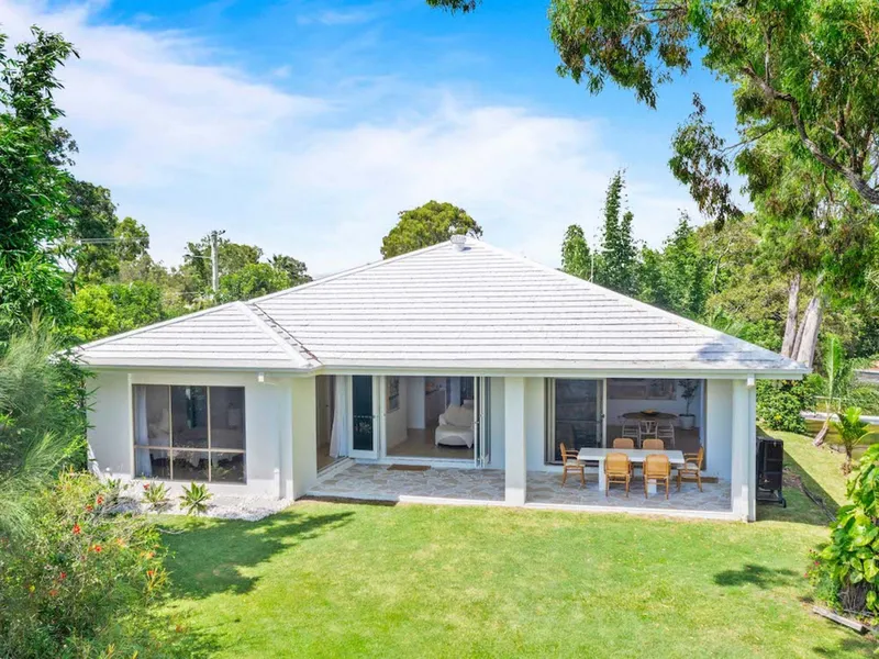 Modern waterfront four bedroom family home - available from the 10th Jan 2023