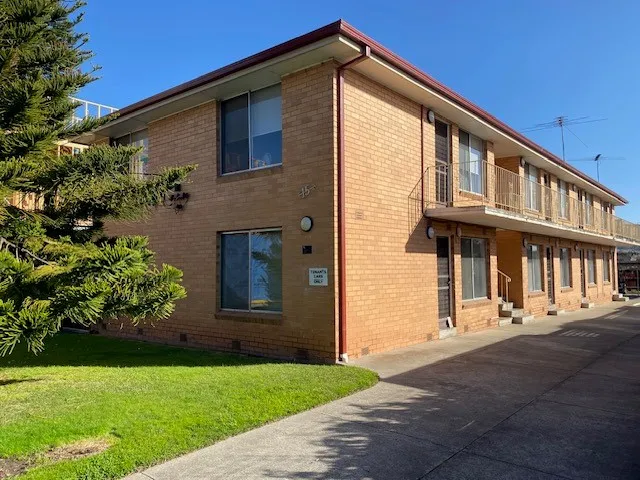 Ground floor two bedroom apartment in fantastic location!