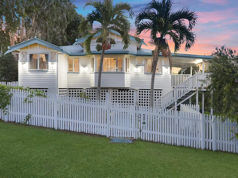 Delightful Range Queenslander in Prime Location