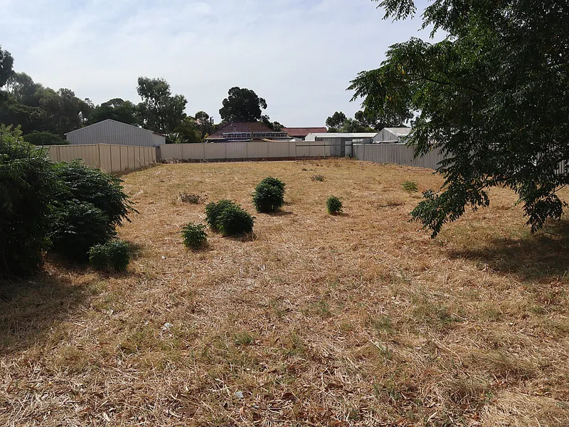 WALK TO TOWN DEVELOPMENT/INVESTMENT BLOCK