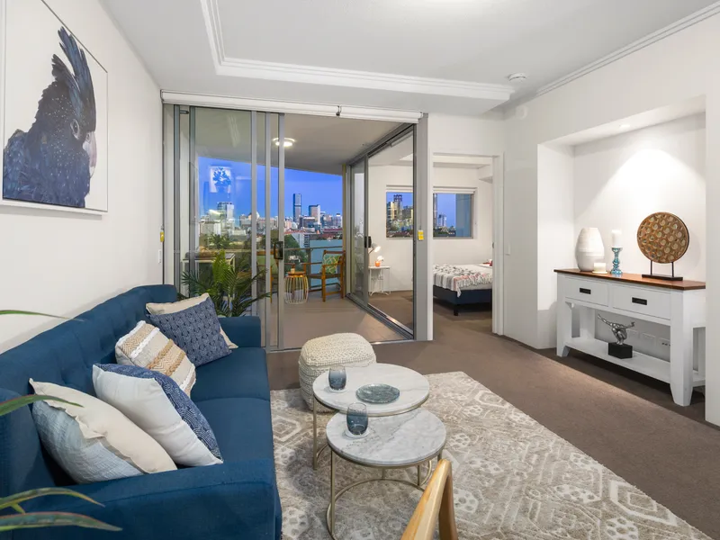 One Bedroom | Study Nook