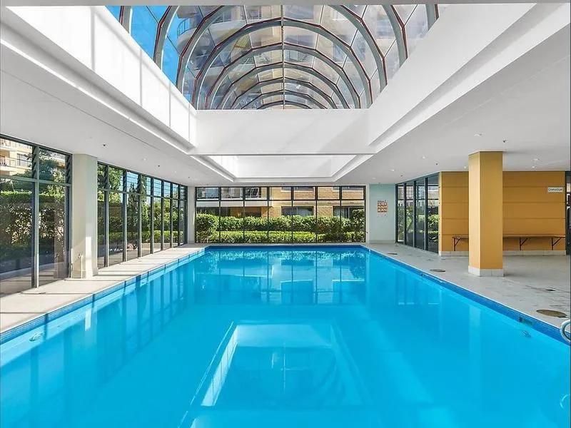 Huge 2 Bedder in Resort Complex!
