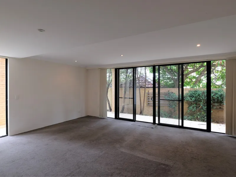 3 Bedroom Town house  + 2 car spaces