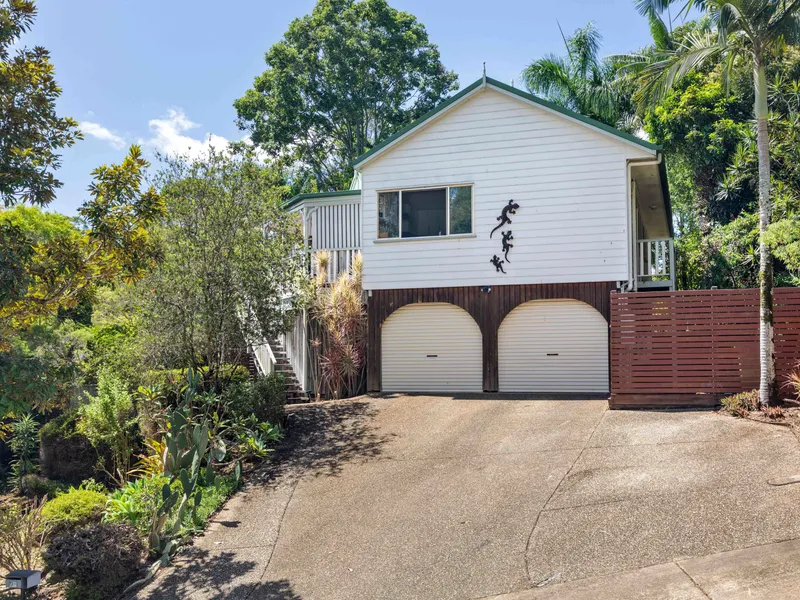 HIGHSET 4 Bedroom Home in a QUIET location