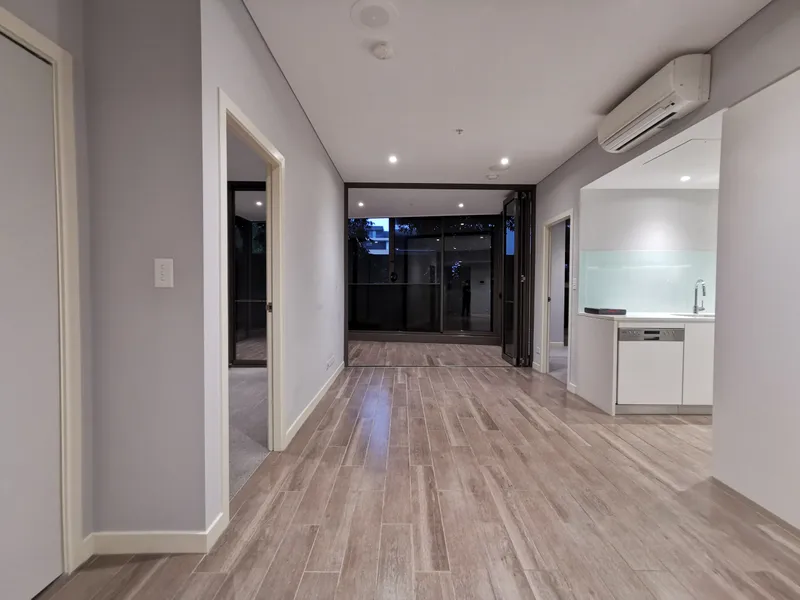 Massive Size 2Bed Apartment with a Huge Storage in the Laundry - Best for Young Family