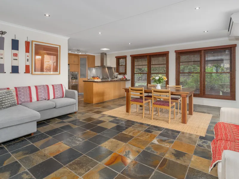 Family-friendly home on a 622m² fully-fenced private block with beautiful gardens, entertaining area … what more could you want?