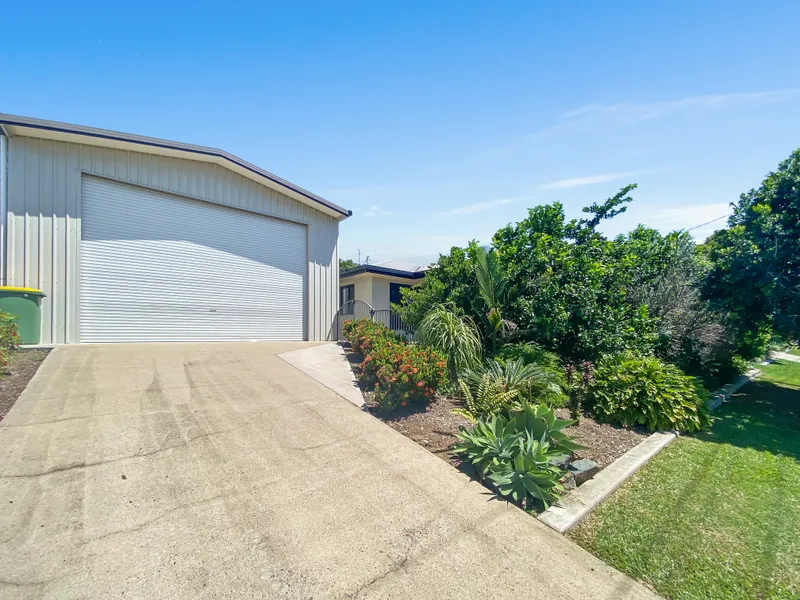 4 Bedroom Home with MASSIVE SHED, close to the beach!