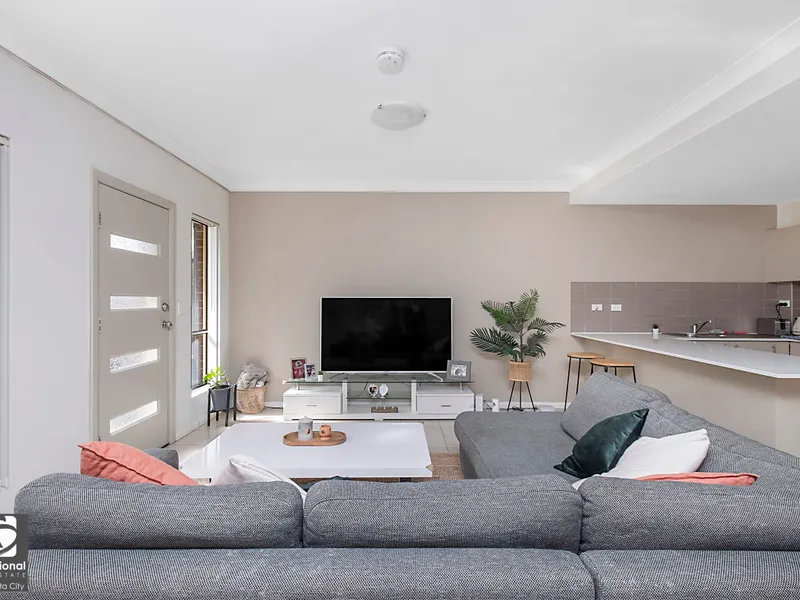 Smart & Stylish Modern Townhouse!