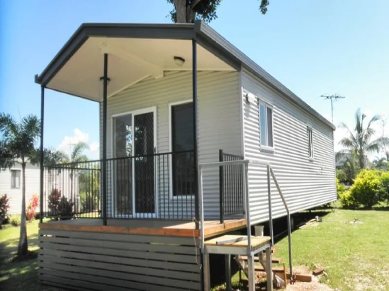 SELF CONTAINED BEACH CABINS COWLEY BEACH
