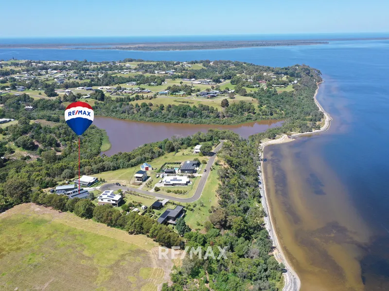 LIFESTYLE LUXURY AND LOCATION!