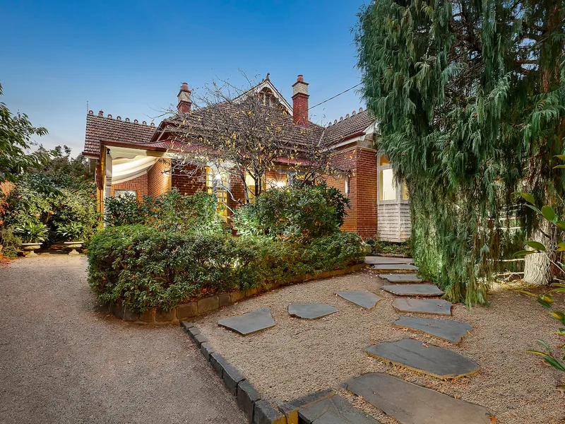 Queen Anne Elegance in the Grace Park Estate