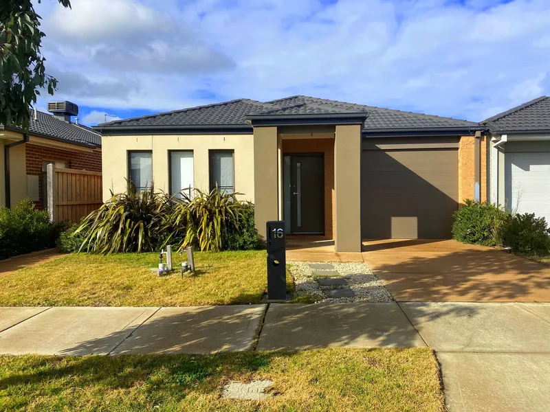 Luxury Living in the Heart of Mickleham - Merrifield Estate