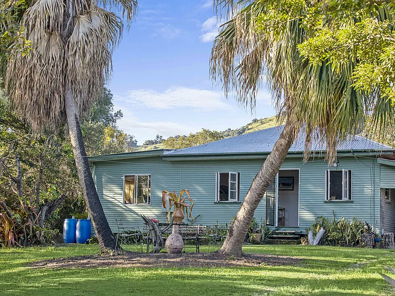 170 ACRES WITH STUNNING VIEWS BETWEEN NOOSA AND RAINBOW BEACH