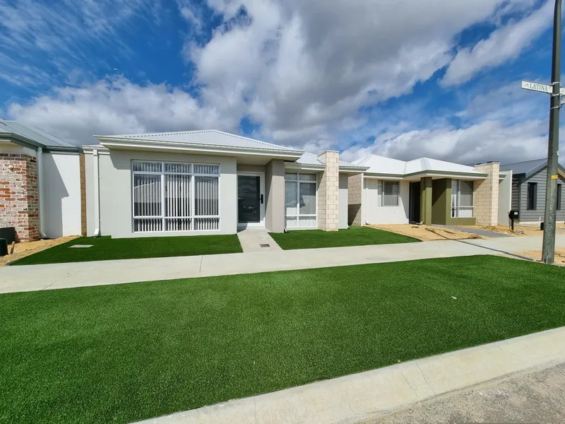 Modern and Spacious Newly Built Family Home