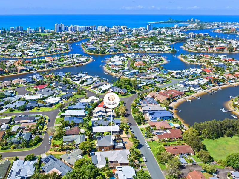 Discover Coastal Elegance: Your Mooloolaba Sanctuary, approx. 180m2 Spacious Modern Living PLUS Massive Sun-Drenched Private Balcony