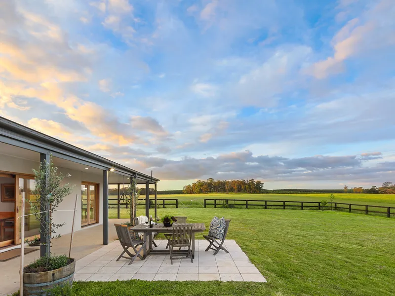 The Ultimate Modern, State of the Art, Off-Grid, Southern Highlands - Self Sufficient Rural Lifestyle Estate