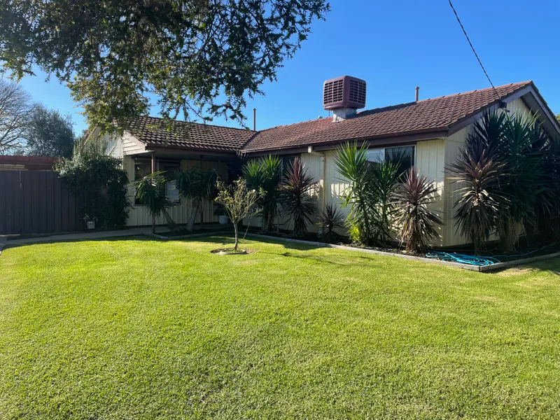 Refurbished home in the heart of Tatura!