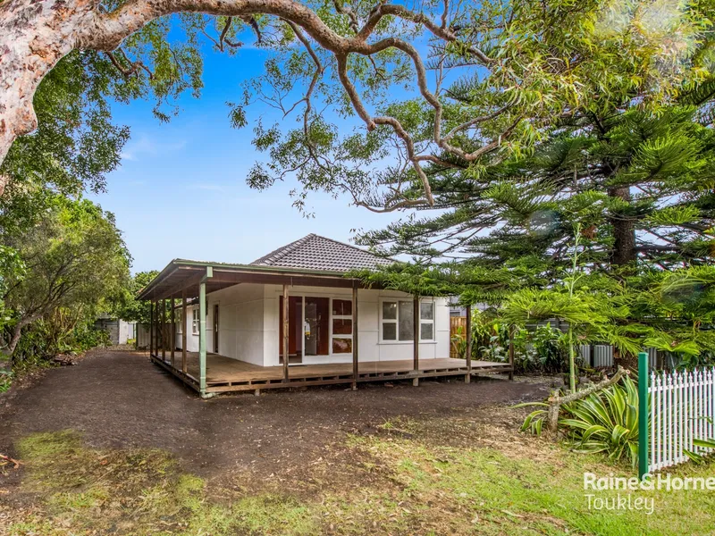 Investment Opportunity Within Metres To Waterfront!