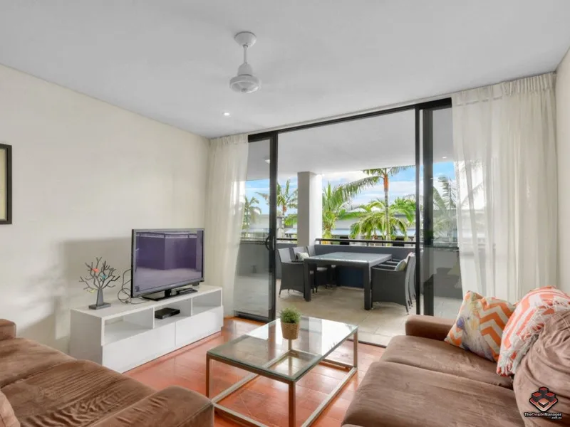 Fabulous 2 Bed 2 Bath Fully Furnished Resort Style Living HEART OF TOOWONG!