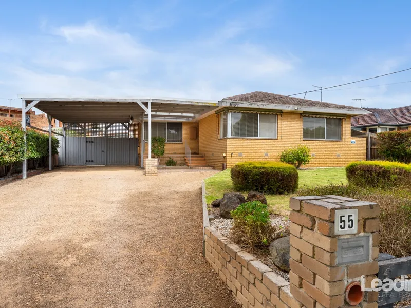 UNDER CONTRACT! ANOTHER HAPPY VENDOR!
