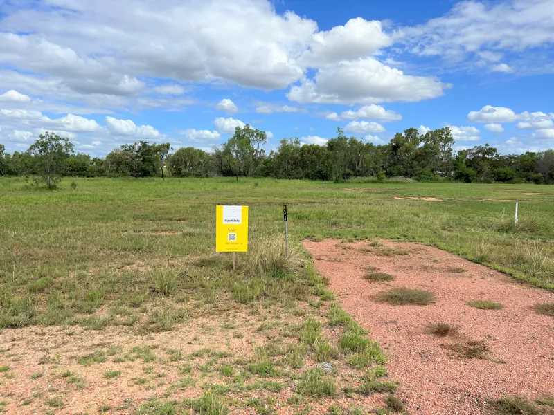 RESIDENTIAL BLOCK IN GOLF LINKS ESTATE
