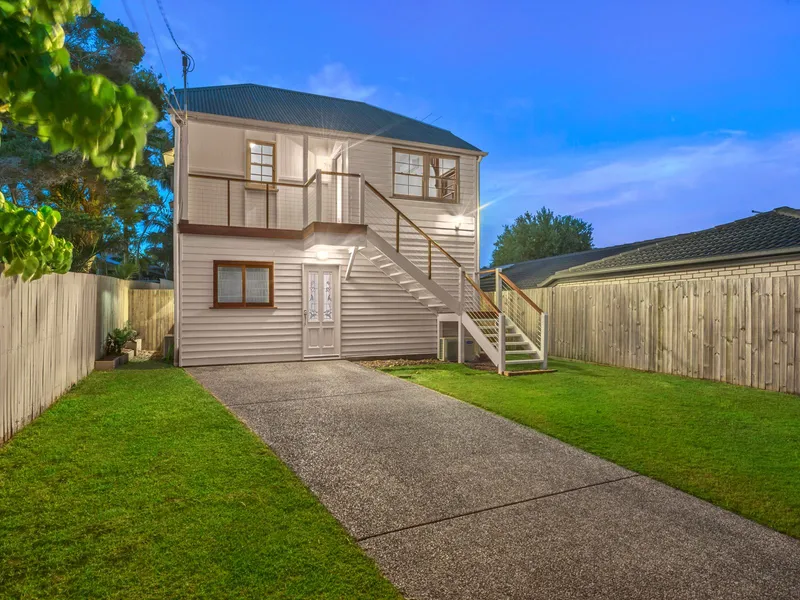 Rare Dual Living Home with Queenslander Charms on 405SQM!