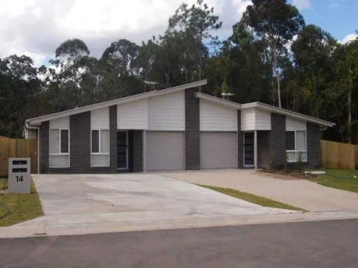 THREE BEDROOMS - AIRCONDITIONING