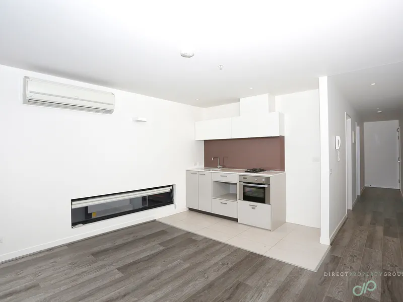 Freshly renovated and perfectly positioned one bedroom apartment!