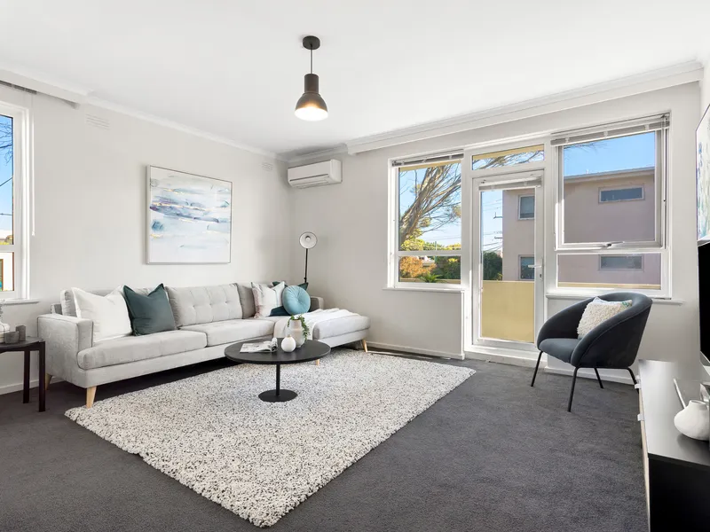 Beachside, village-side retro flair