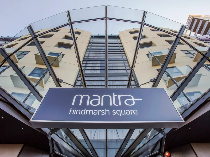 Mantra Hindmarsh Square Hotel - Brilliant investment opportunity - Apartment 606 + car park - Lot 141/61 Hindmarsh Square, Adelaide