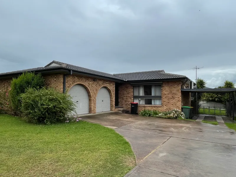 3 bedroom home in a terrific Singleton Heights location